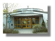 Kindergarten Wirbelwind Farbiges Bild zeit Eingangsbereich Kindergarten Wirbelwind, Unterschleißheim